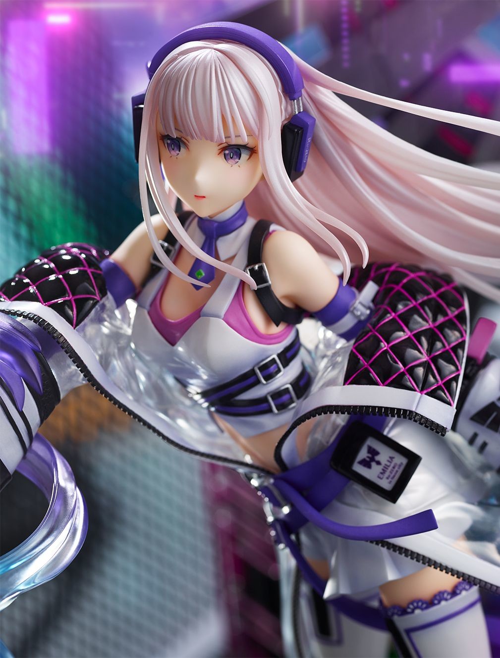 eStream Emilia -Neon City Ver.- 1/7 scale figure | 4580086817687