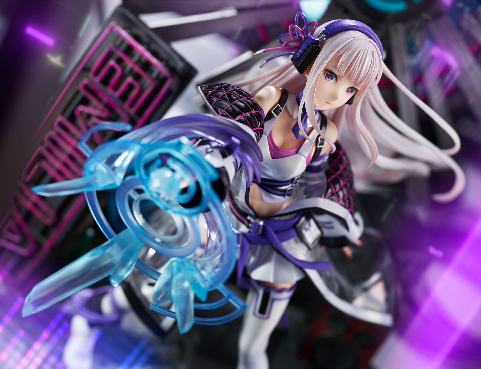 eStream Emilia -Neon City Ver.- 1/7 scale figure | 4580086817687