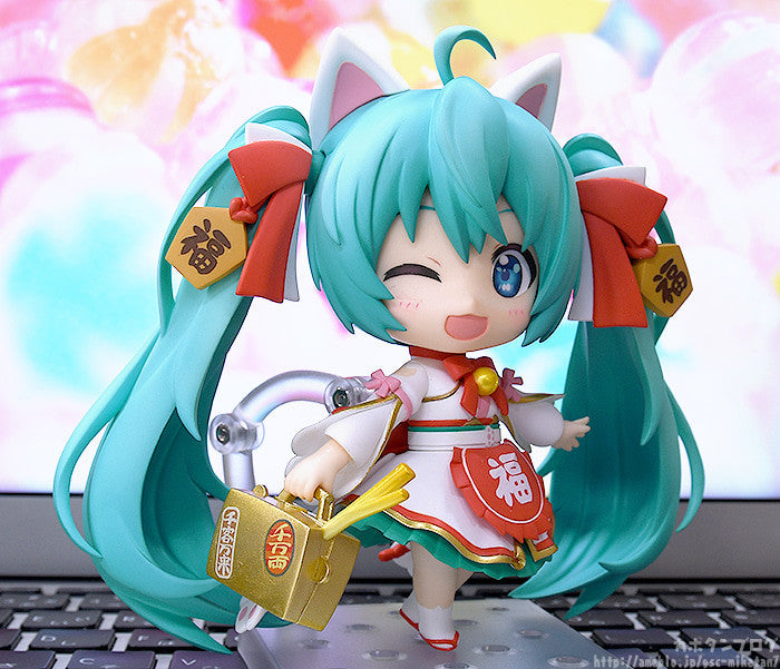 Character Vocal Series 01: Hatsune Miku Maneki Miku Ver. Nendoroid Doll | 4580590127401