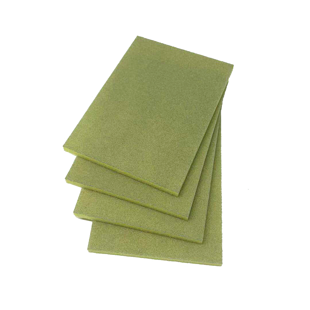 AK Interactive Medium Sanding Pads 220 grit. 4 units | 8435568305328