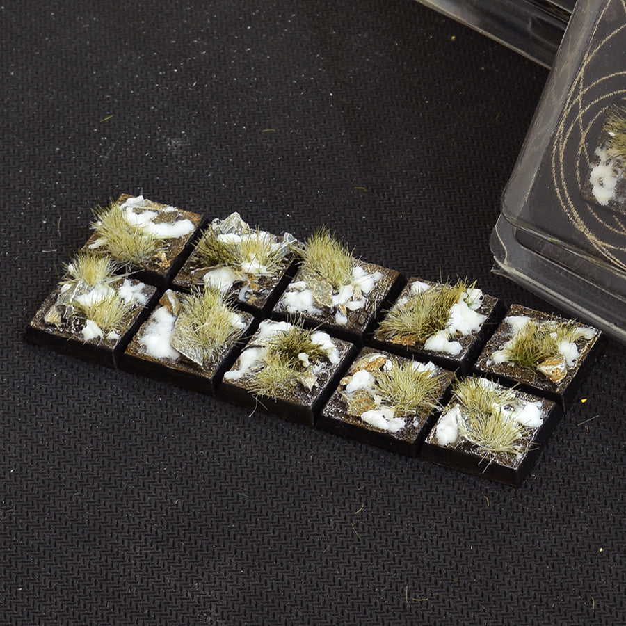 Gamers Grass Battle Ready Bases - Winter - Square 20mm (x10) | 738956788382