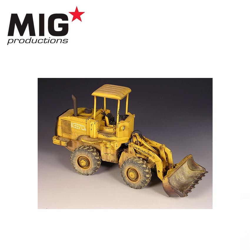 AK Interactive 1/35 Wheel Loader Middle East, Europe, Africa (Civilian Ver.) Plastic Model Kit | 8435568312883