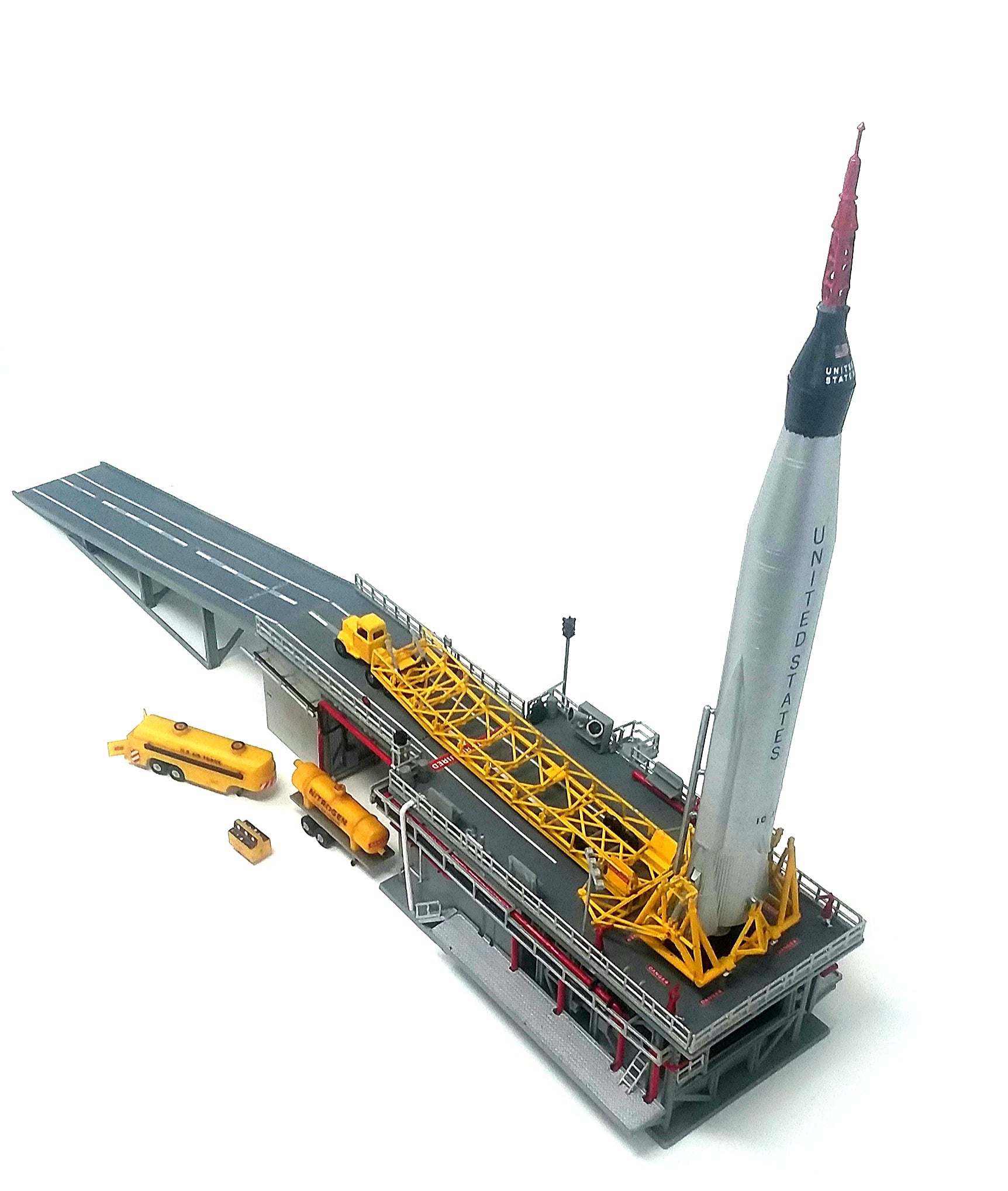 Atlantis 1/110 Atlas Rocket with Mercury Capsule | 850002740066