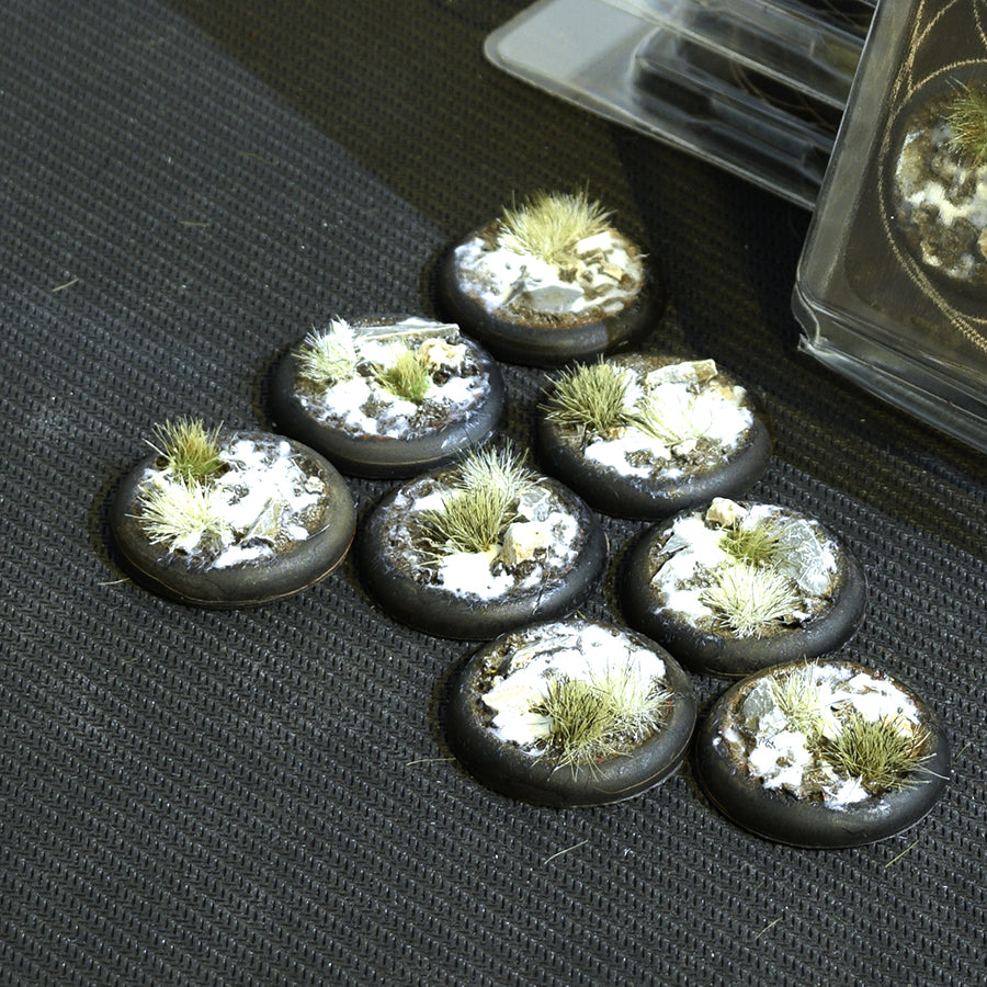 Gamers Grass Battle Ready Bases - Winter - Round Lip 30mm (x8) | 738956788351