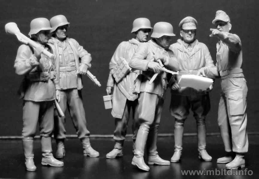 MASTER BOX 1/35 Let's stop them here German Military Men, 1945 | 4820113080937