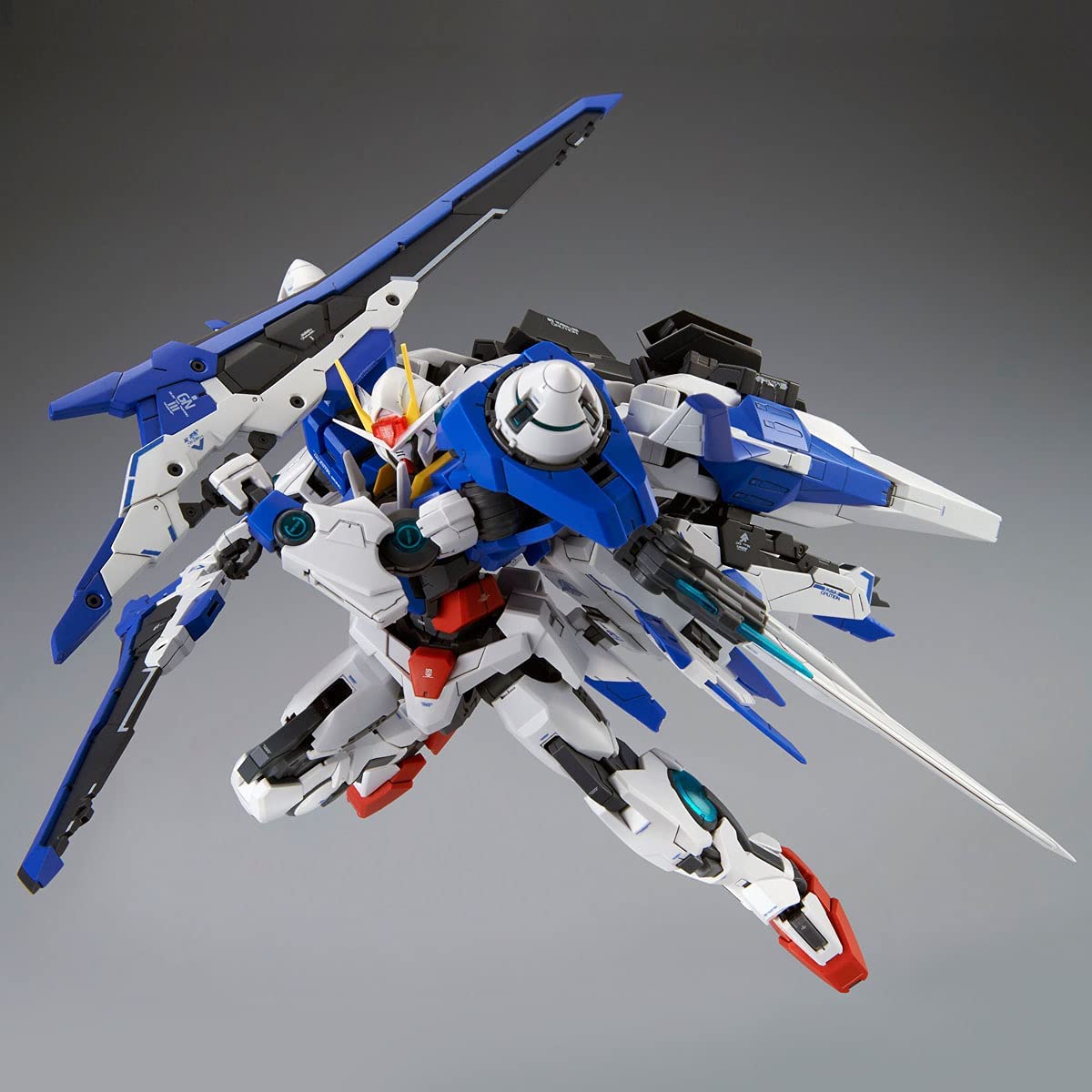 Bandai 00 XN Raiser 'Gundam 00', Bandai MG 1/100 | 4573102628480