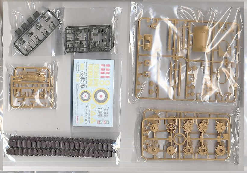 Asuka 1/35 British Army Sherman 3 Direct Vision Type (with Early VVSS Suspension) | 4571229090715