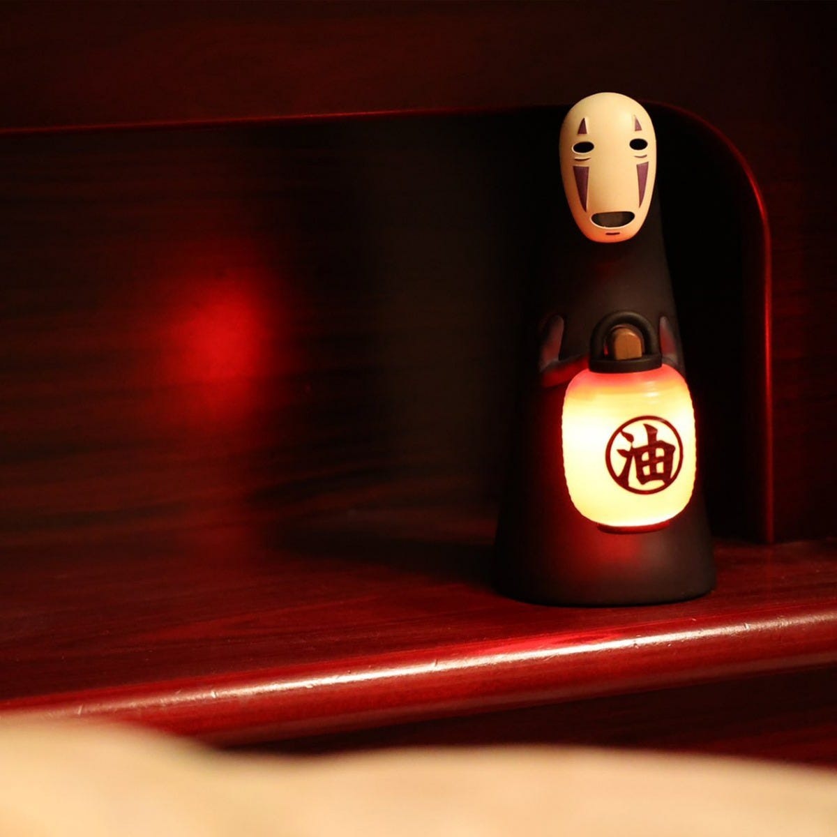 Benelic No Face Lantern Figure (Sensor Light) "Spirited Away" | 4990593354061
