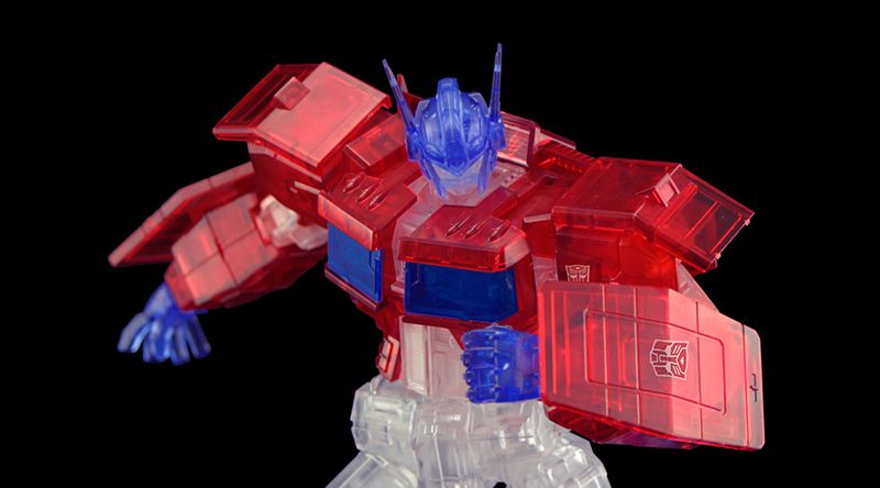 Flame Toys Furai Model Optimus Prime IDW (Clear Ver) 'Transformers' | 4897054513695