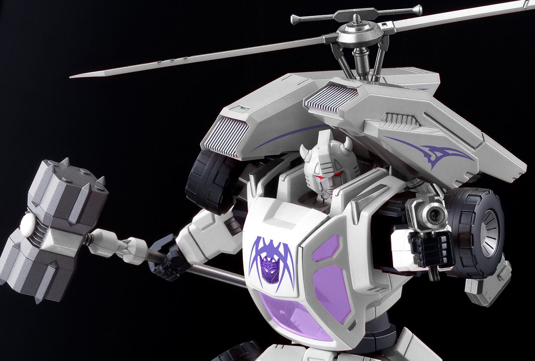 Flame Toys BugBite (Exclusive) 'Transformers' Furai Model | 4897054513701