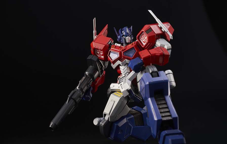 Flame Toys Furai Model Optimus Prime (Attack Mode) 'Transformers' | 4897054512049