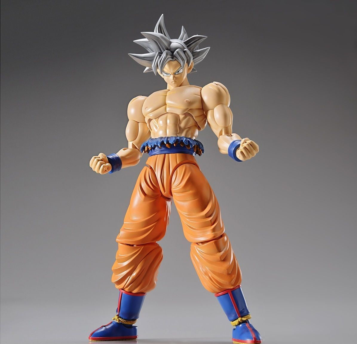 Bandai Figure-Rise Standard Dragon Ball Super Son Goku Ultra Instinct | 045557109899