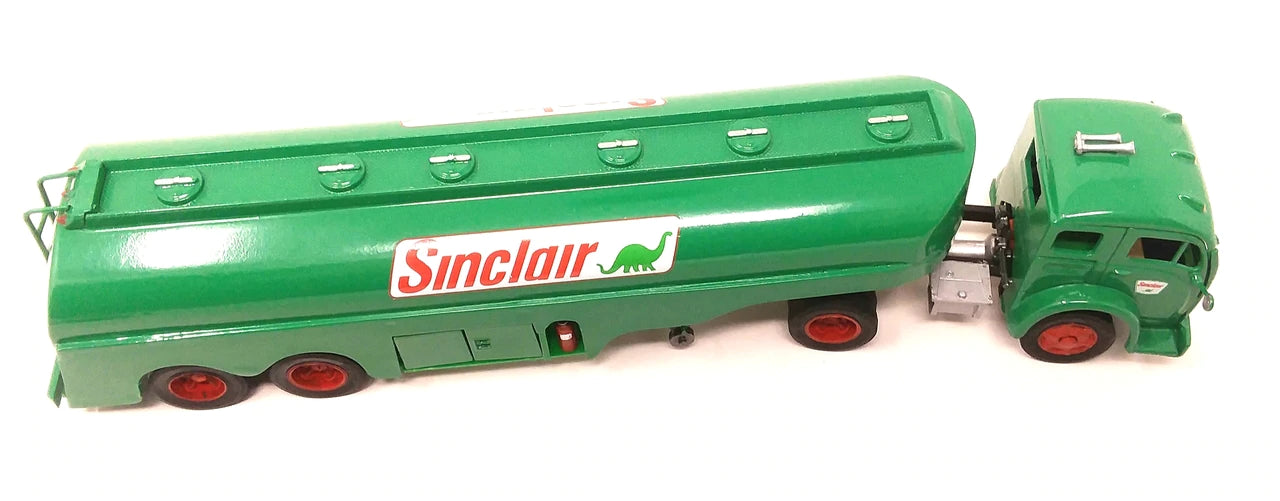 Atlantis 1/48 Vintage Gas Truck | 850002740233