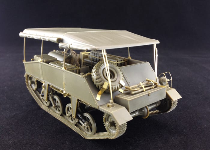 Bronco Models 1/35 Loyd Carrier No.2 Mk. II Anti Tank Gun Tractor | 4544032714550