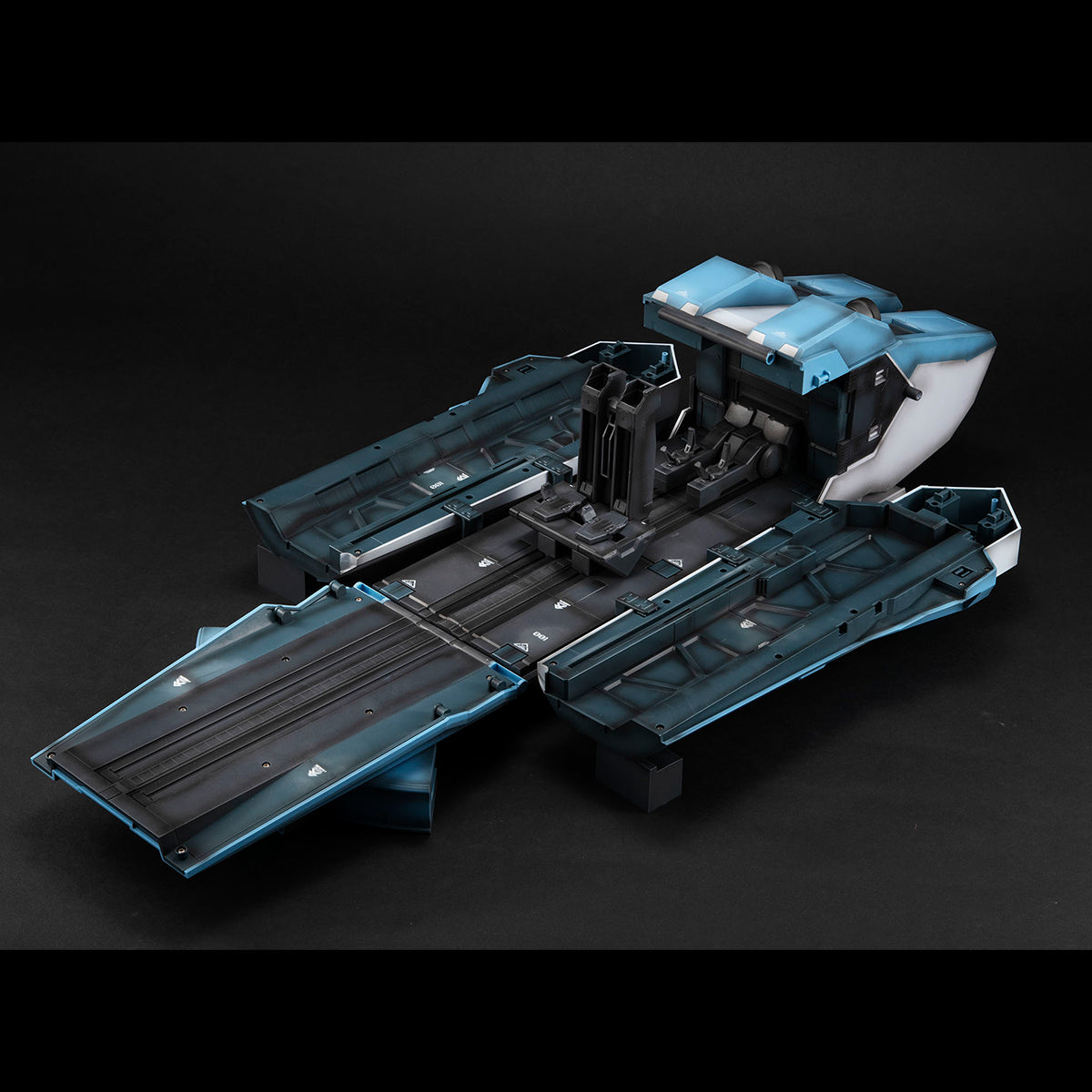 Megahouse Realistic Model Series 1/144 HG Ptolemy Container (Renewal Edition) "Gundam 00" | 4535123834677