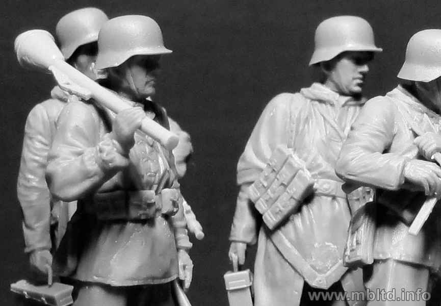 MASTER BOX 1/35 Let's stop them here German Military Men, 1945 | 4820113080937