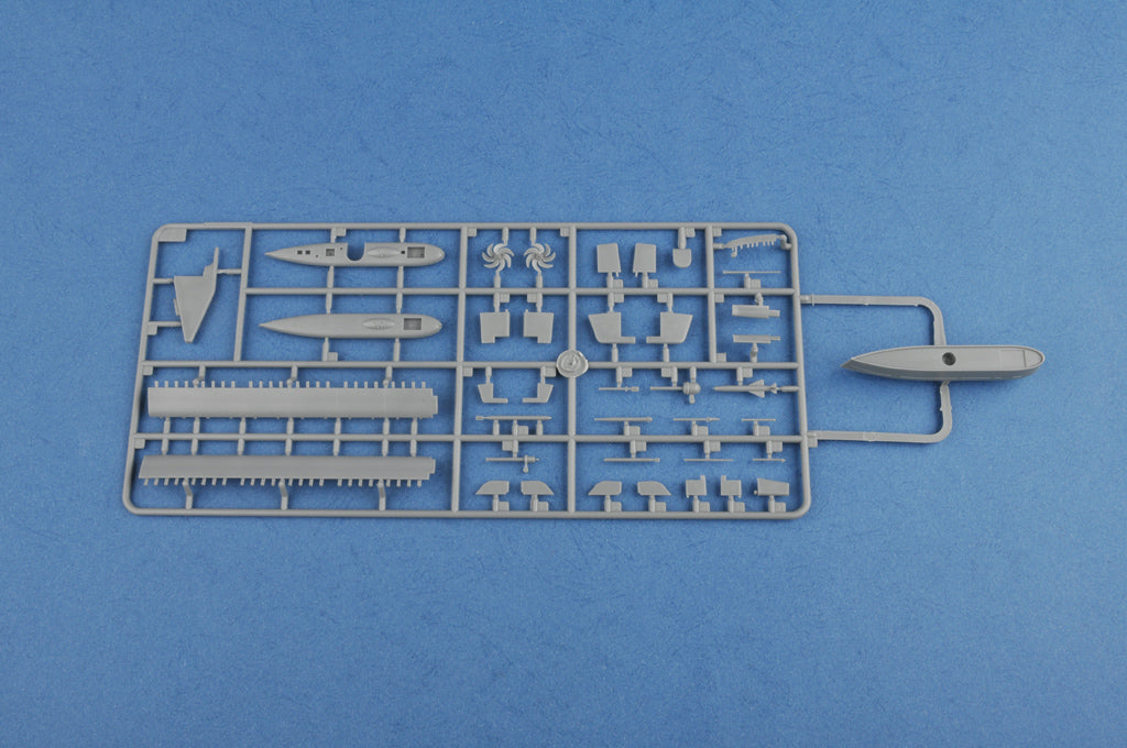 Hobby Boss 1/350 Russian Navy SSGN Oscar II Class Kursk Cruise Missile Submarine | 6939319235213
