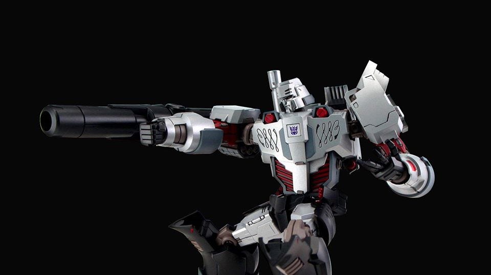 Flame Toys Megatron IDW (Decepticon Ver) 'Transformers' Furai Model | 4897054513640