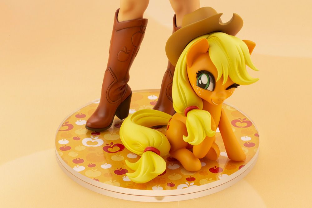 Kotobukiya 1/7 Applejack Bishoujo Statue, My Little Pony Series Printed and Assembled Figure Kit | 190526017627