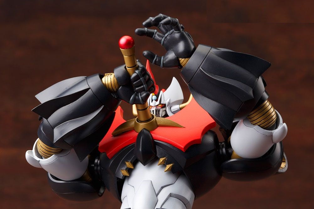 Kotobukiya Mazinger Z - Mazinkaiser (9.06 Inch Tall approx) Full Action Model Kit | 190526036147