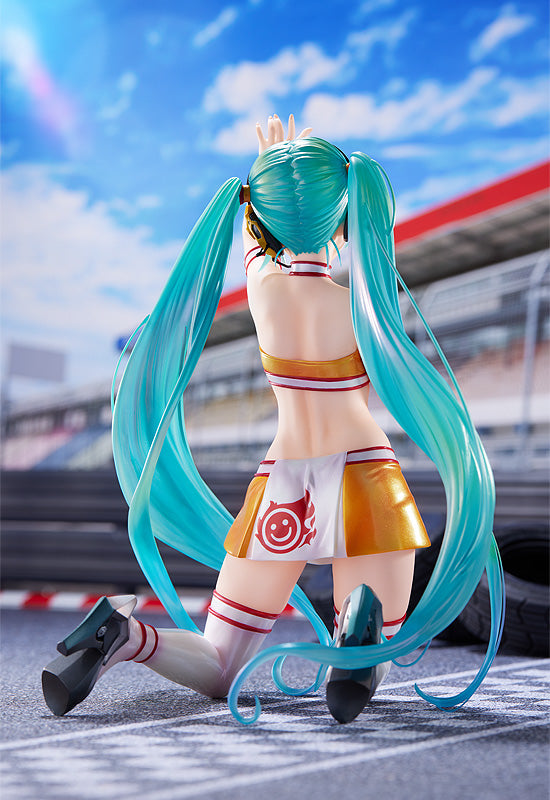 Good Smile Company Racing Miku 2010 Ver. Art by Kentaro Yabuki