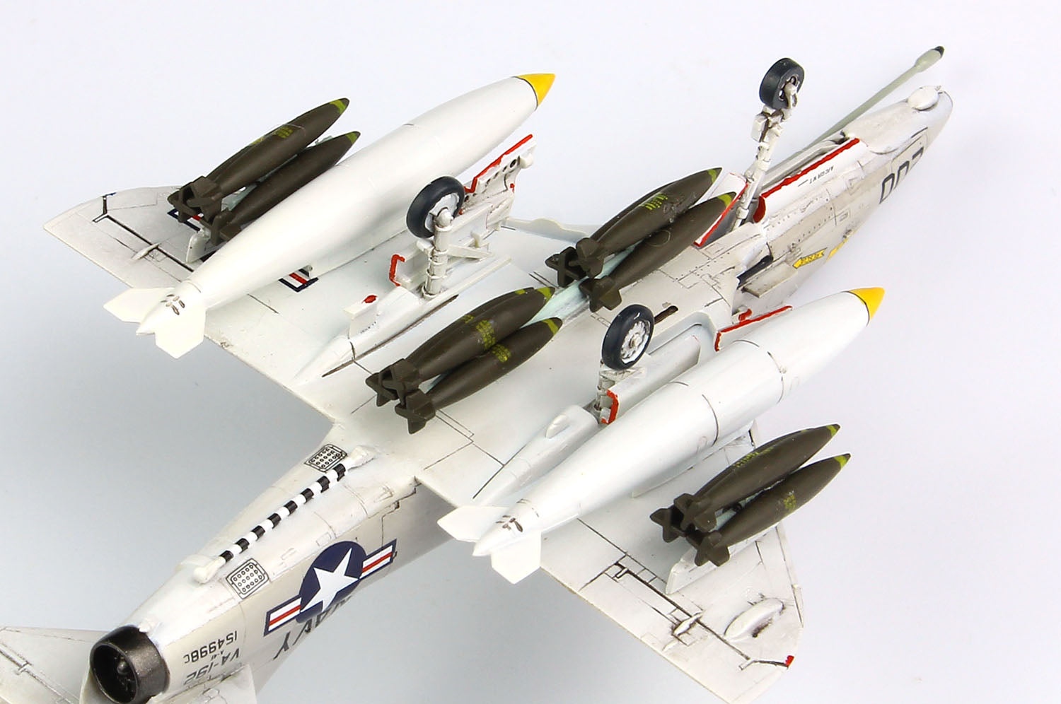 Platz 1/144 Weapon Set 1 General-Purpose Bomb & Missile '50