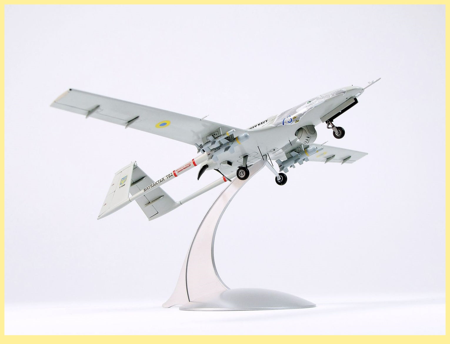 Clear Prop 1/48 TB.2 UAV UKRAINIAN NAVY [Starter Kit] | 6400608763514