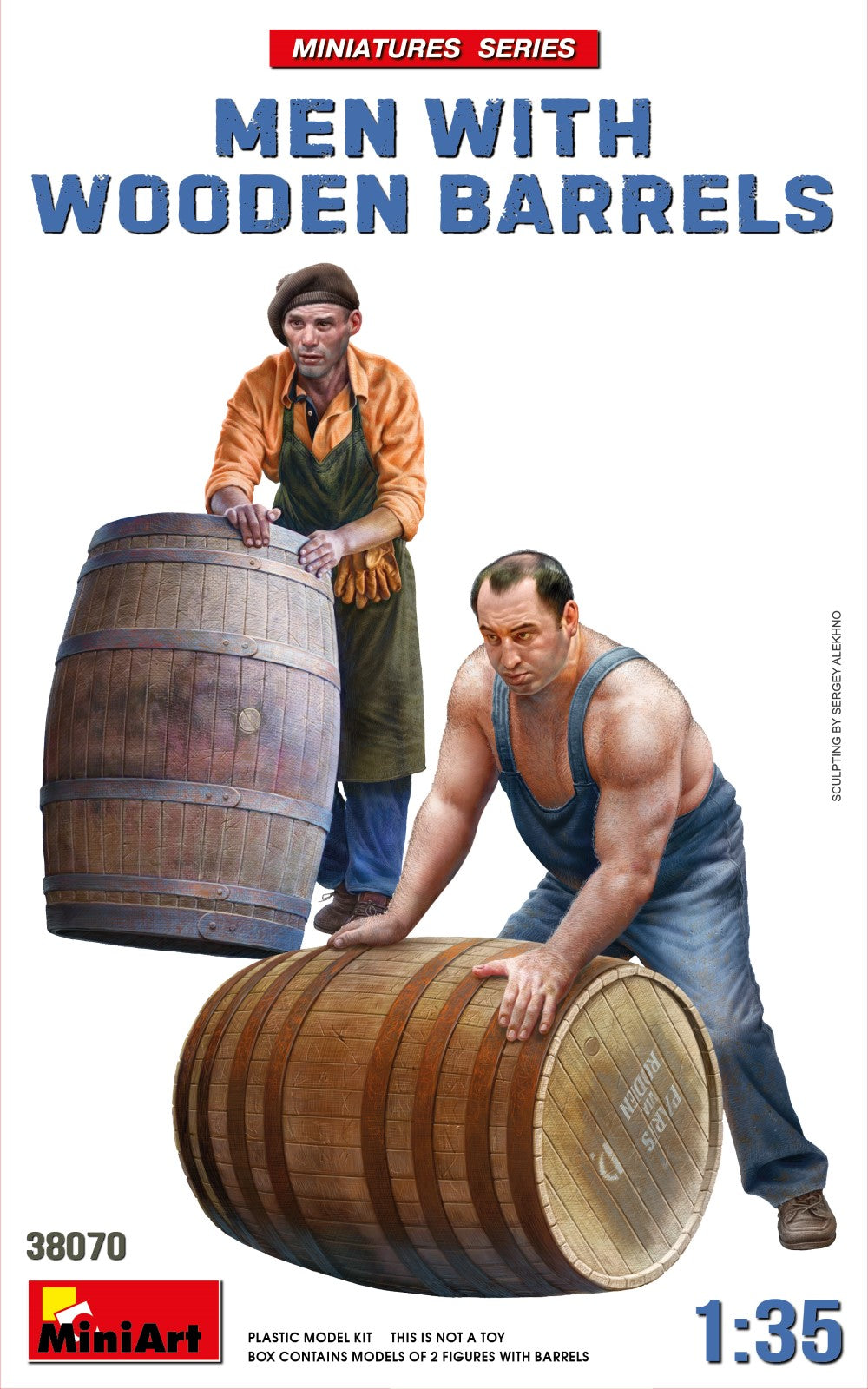 MiniArt 1/35 MEN WITH WOODEN BARRELS | 5905090346845