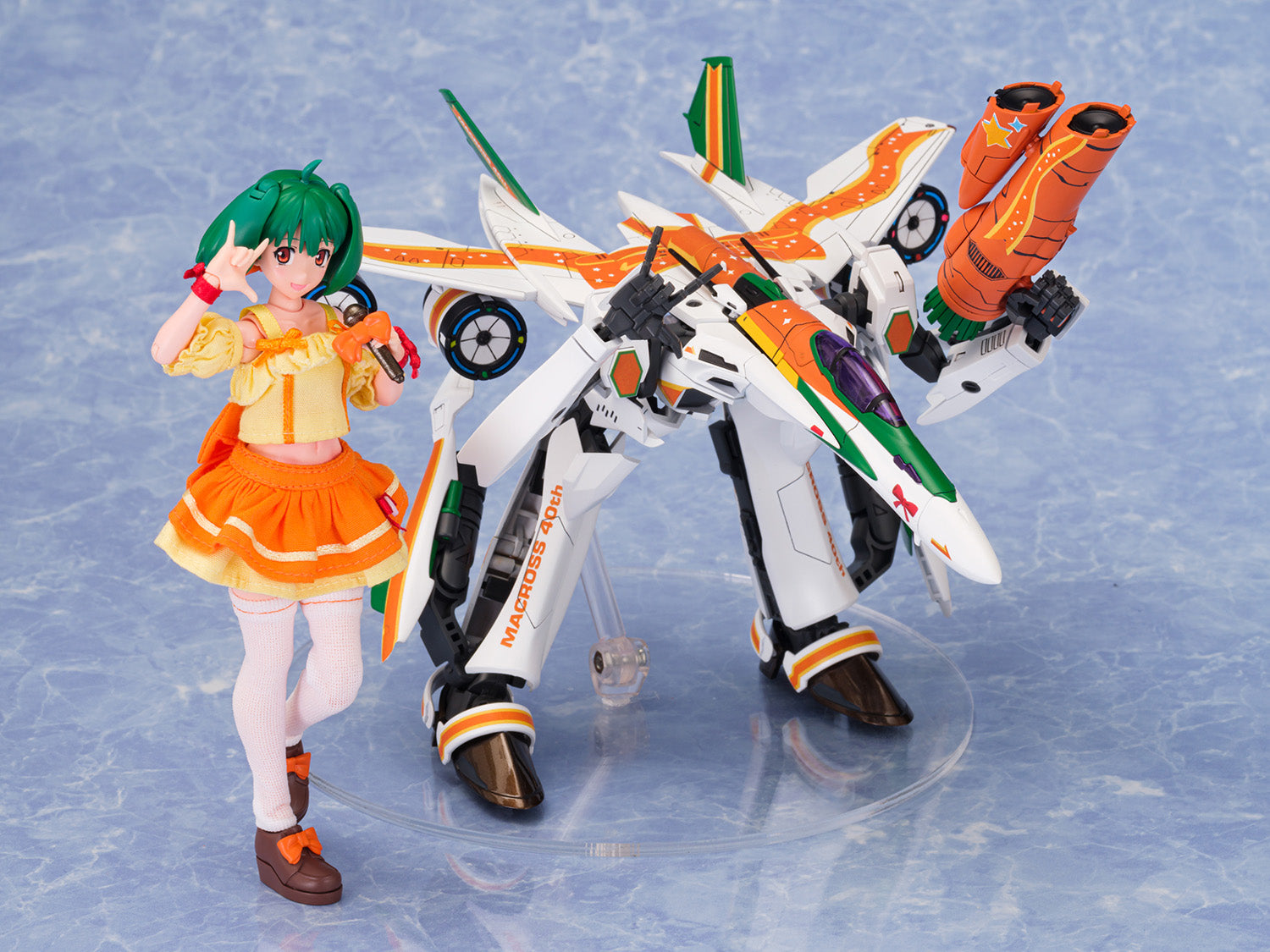 Aoshima V.F.G. Macross F VF-25F Messiah Ranka Lee Macross 40th Anniversary(4905083064252)