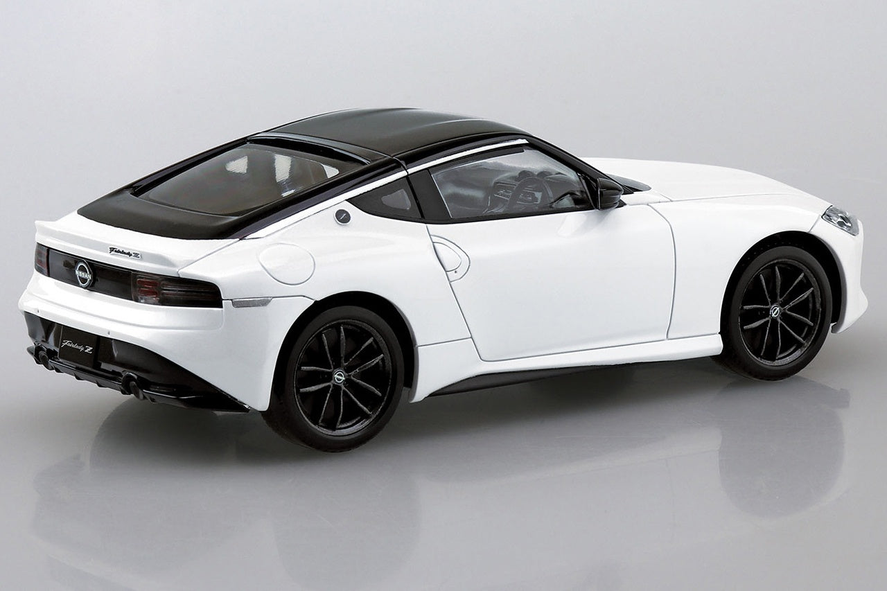 Aoshima 1/32 SNAP KIT #17-E Nissan RZ34 Fairlady Z (Prism White) | 4905083062647