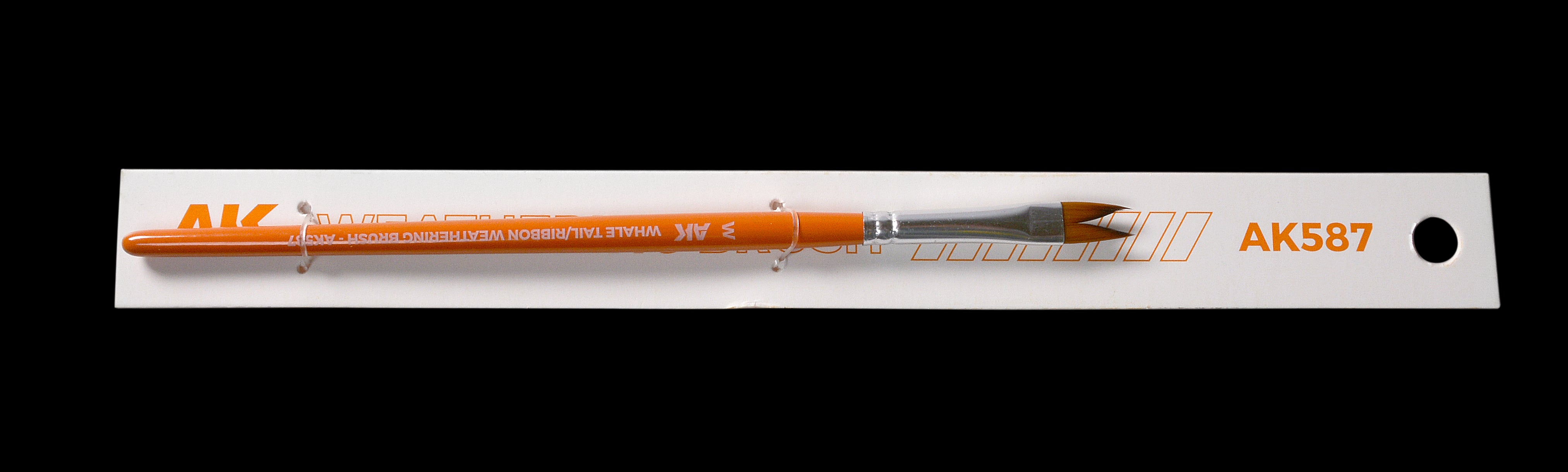 AK Interactive WHALE TAIL/RIBBON Weathering Brush | 8435568334908