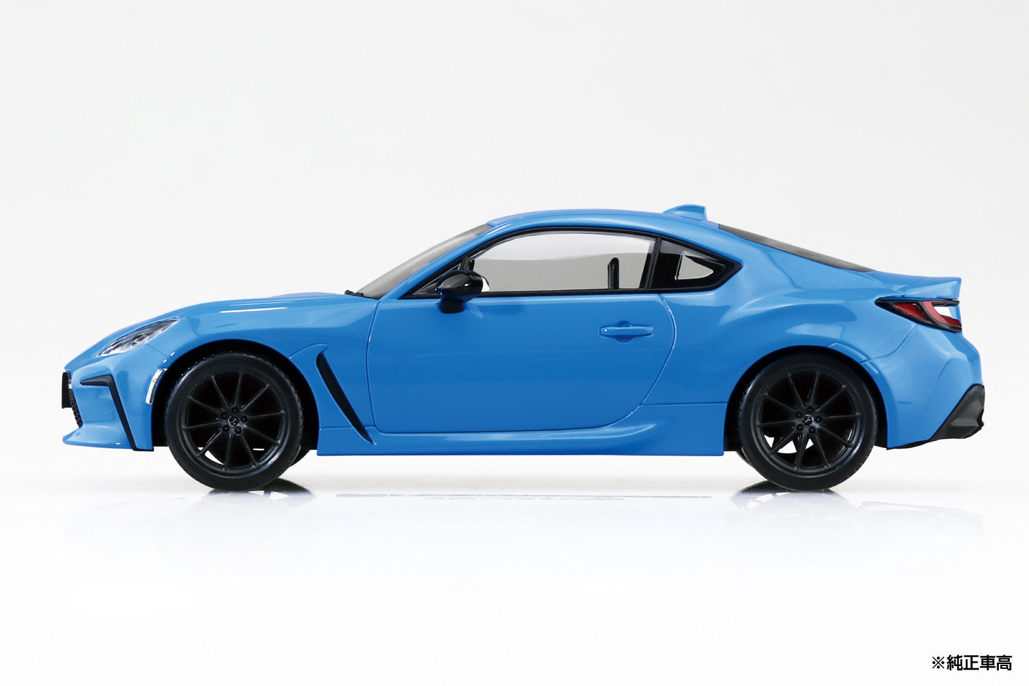 Aoshima 1/32 Toyota GR 86 (Bright Blue) | 4905083064634