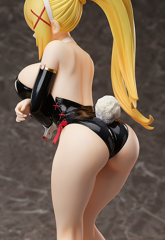 FREEing Darkness: Bare Leg Bunny Ver. | 4570001511271