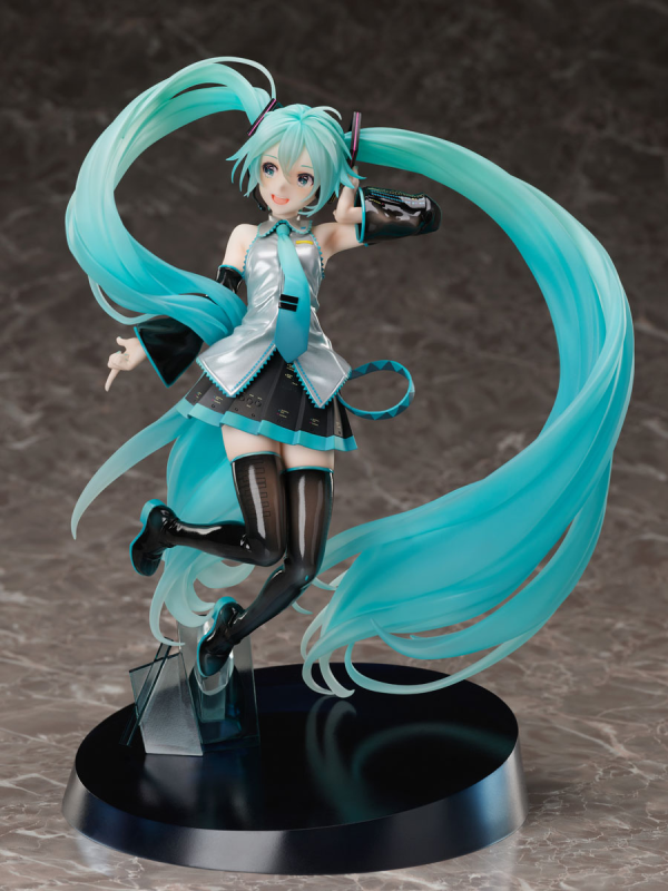 Good Smile Company Hatsune Miku Chronicle 1/7 Scale Figure(4589584952906)(4589584952906)