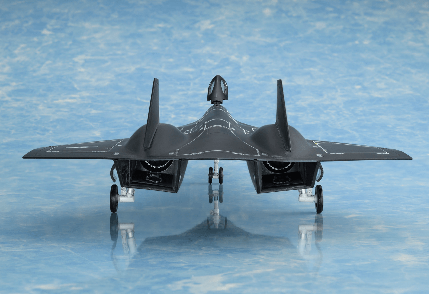 1/72 Scale Darkstar Plastic Model Kit