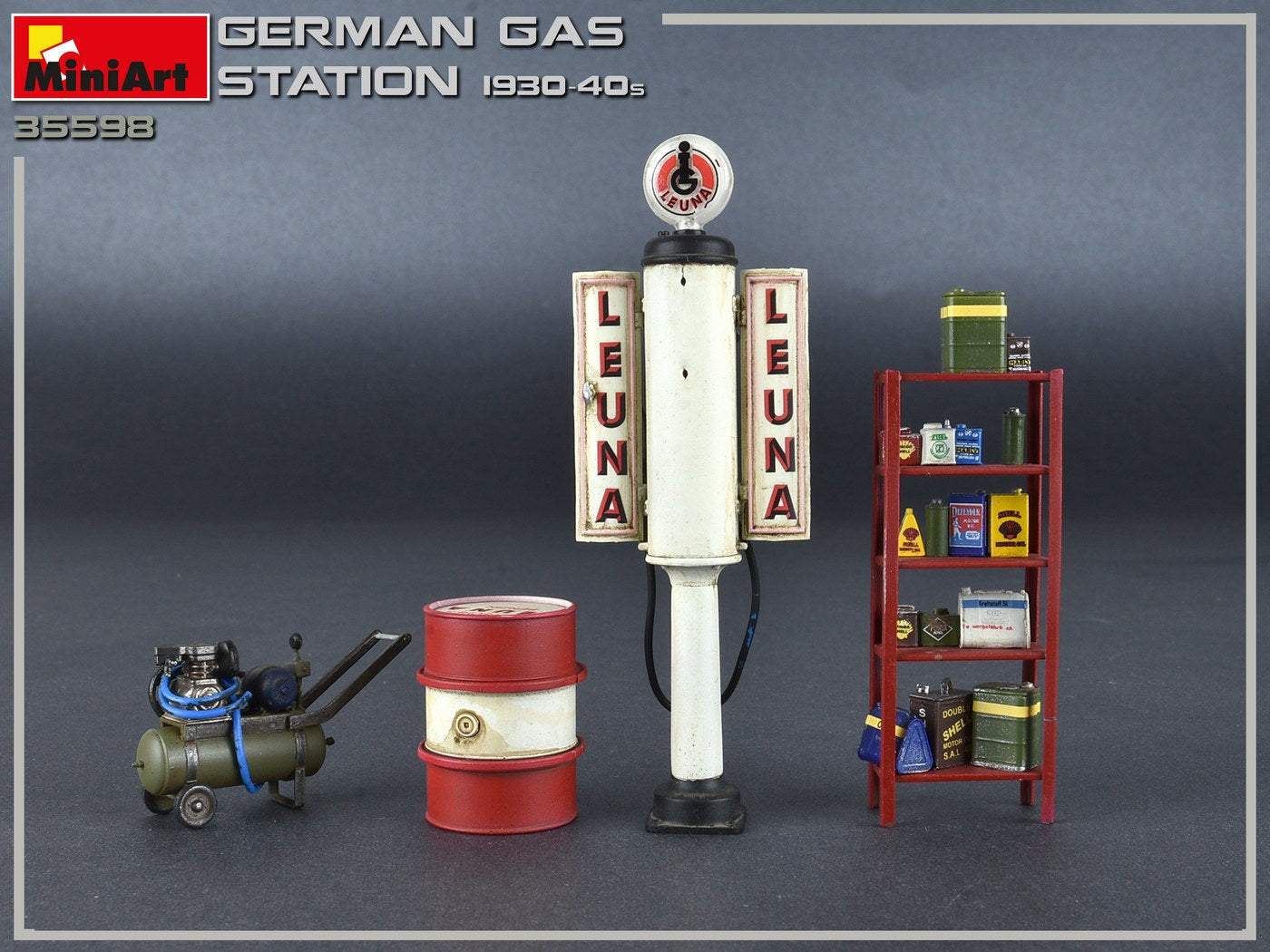 MiniArt 1/35 German Gas Station 1930-40s | 4820183312471