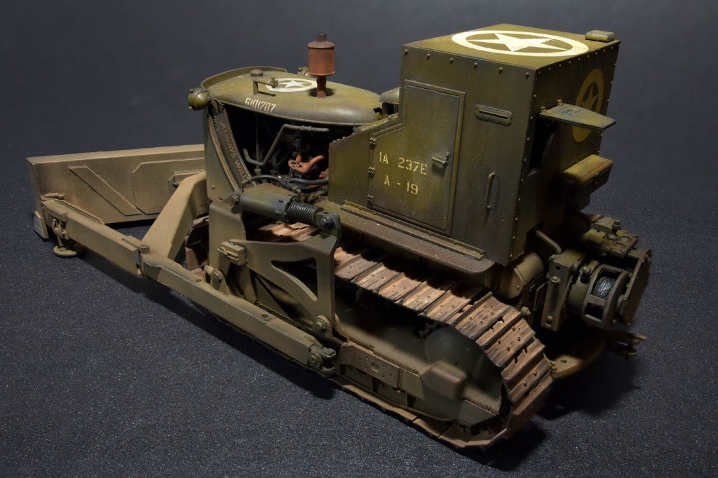MiniArt 1/35 U.S. Armoured Buldozer | 4820183310217