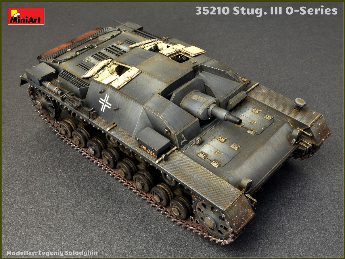 MiniArt 1/35 Stug.III 0-Series | 4820183311580