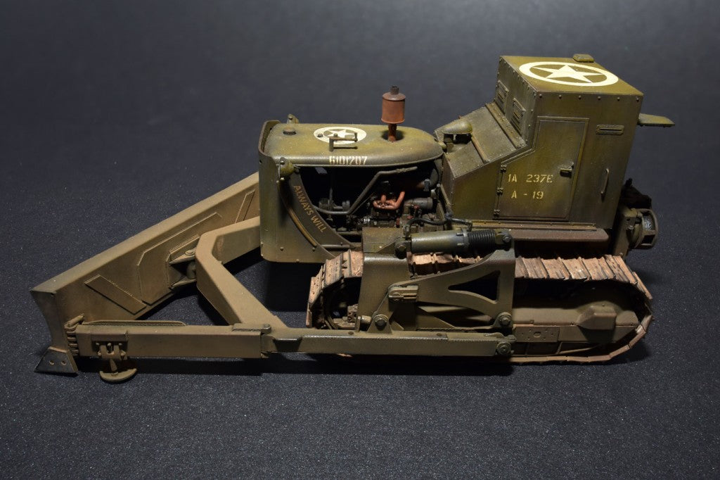 MiniArt 1/35 U.S. Armoured Buldozer | 4820183310217