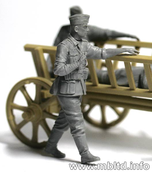 MASTER BOX 1/35 Road to the Rear