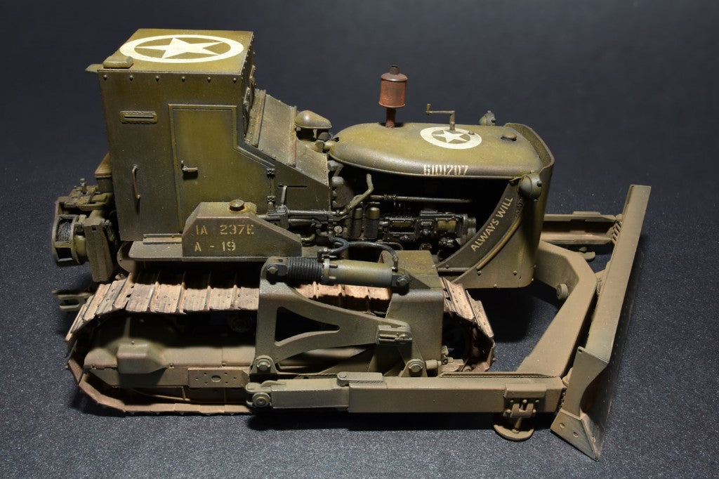 MiniArt 1/35 U.S. Armoured Buldozer | 4820183310217