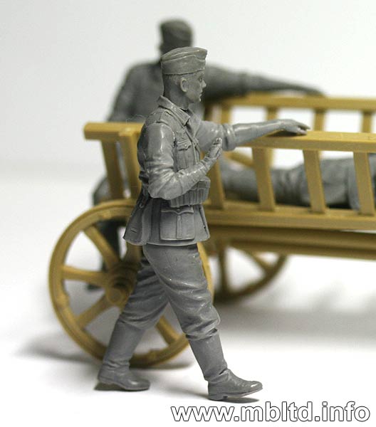 MASTER BOX 1/35 Road to the Rear