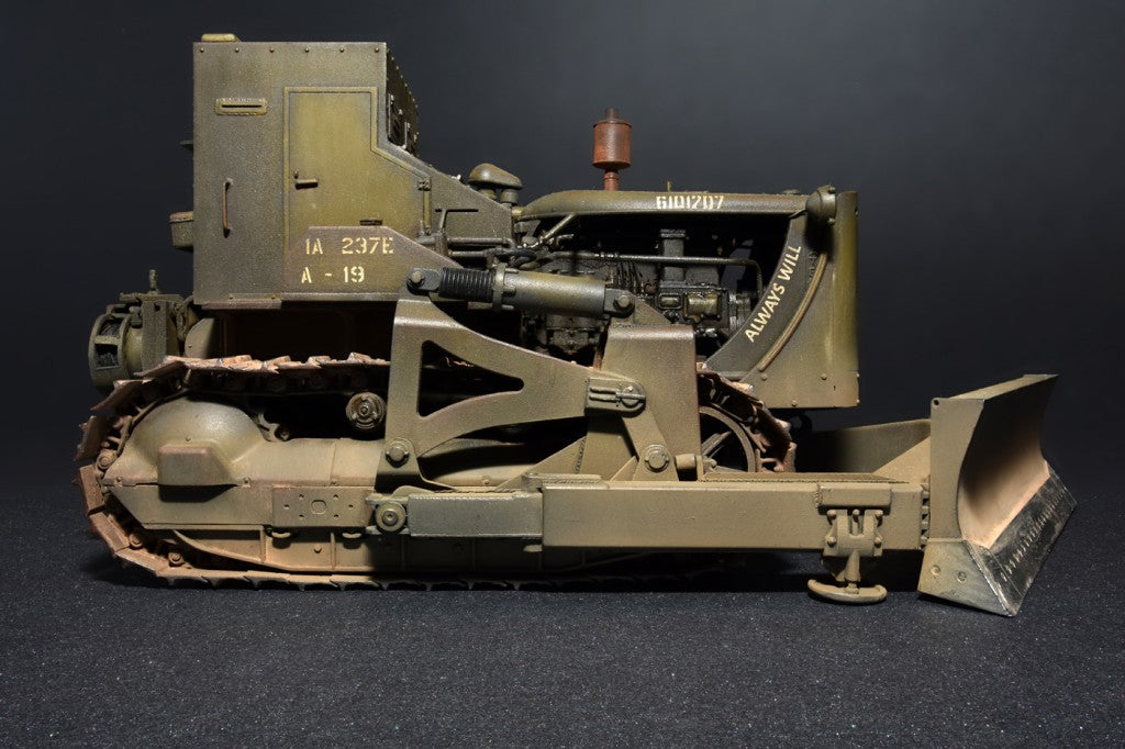 MiniArt 1/35 U.S. Armoured Buldozer | 4820183310217