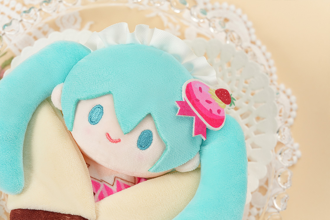 Character Vocal Series 01: Hatsune Miku Crêpe Mascot Keychain B | 4580416929684