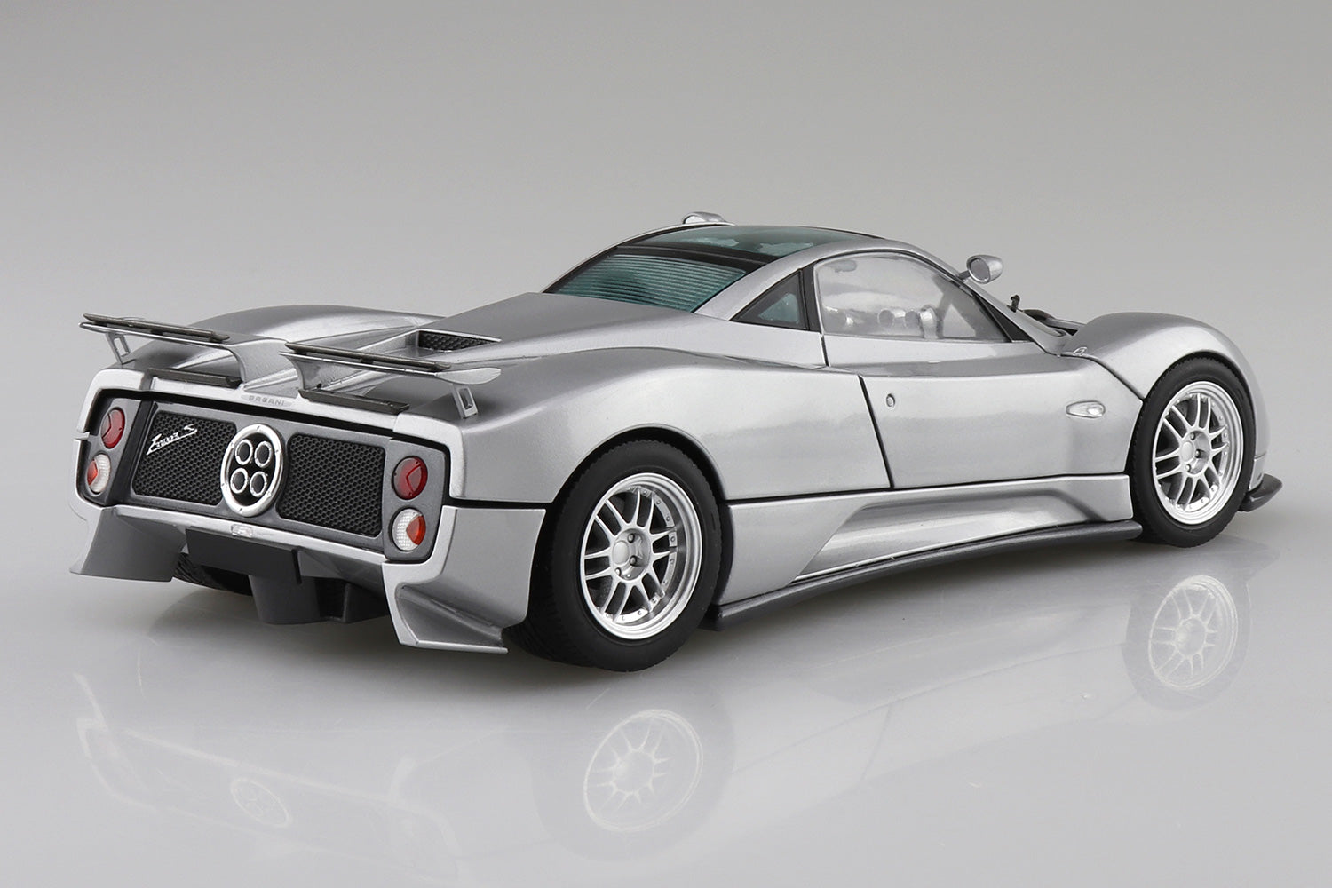 Aoshima 1/24 '00 Pagani Zonda C12S | 4905083056028