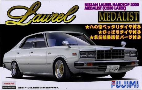 Fujimi Nissan Laurel 2000 4Door Medarist (230 Later)