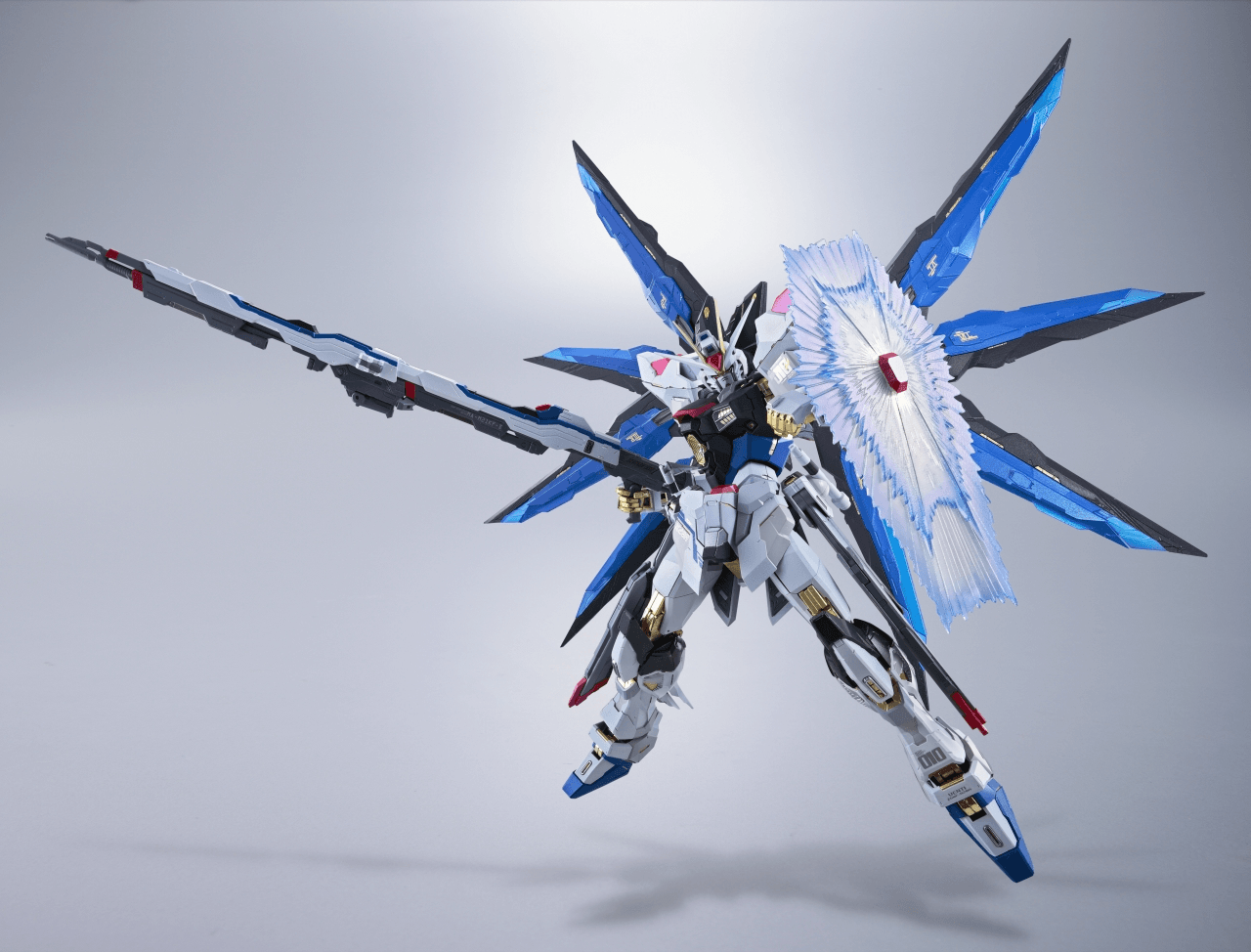 STRIKE FREEDOM GUNDAM | 4573102735942
