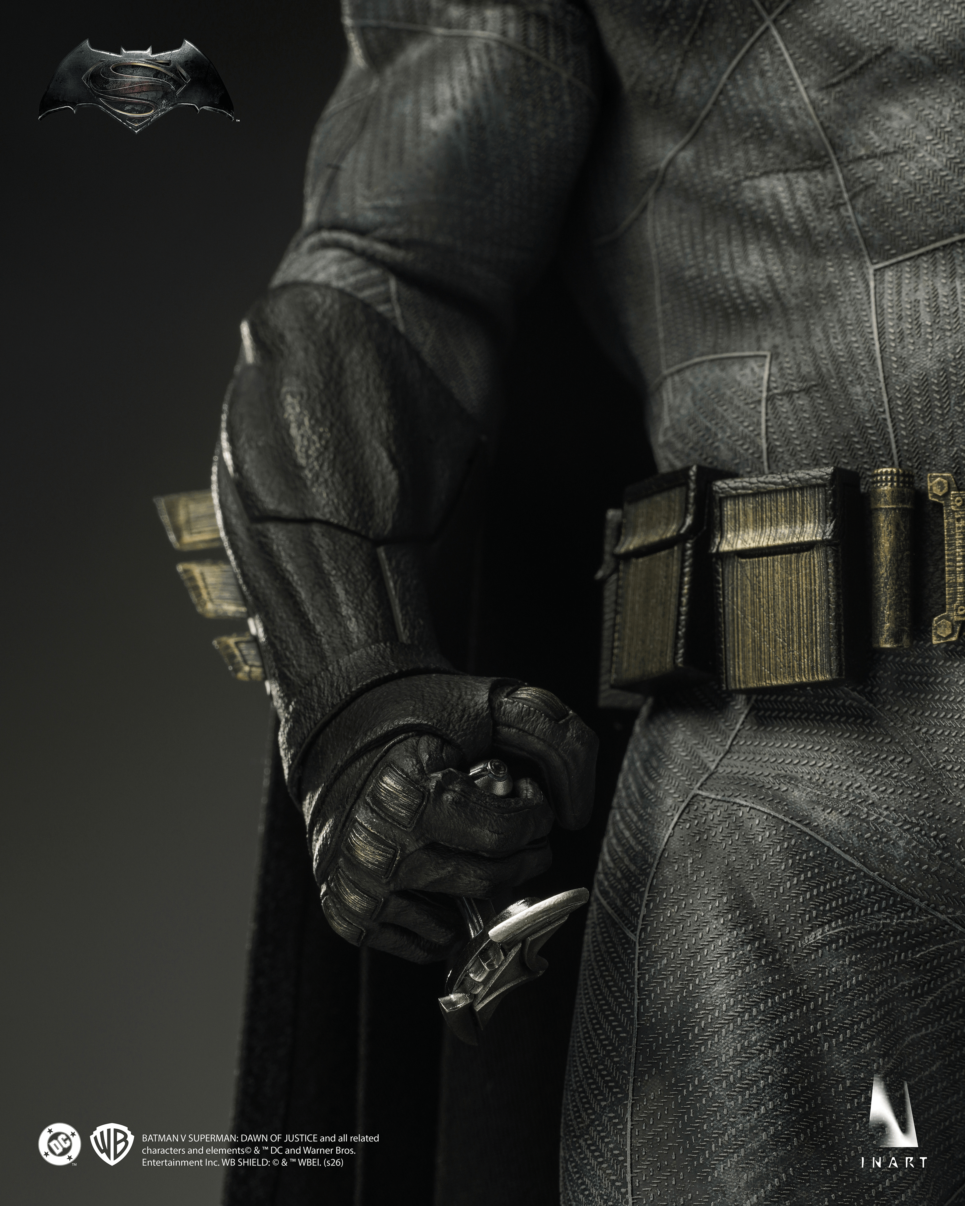 INART – Batman v Superman: Dawn of Justice - Batman 1/6 Collectible Figure | 6972662532660