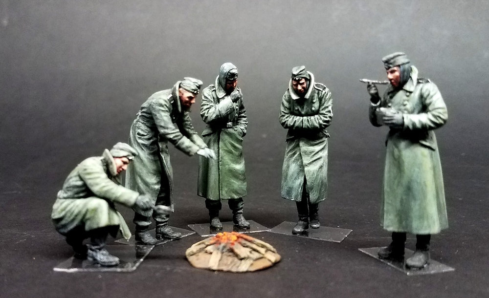 MiniArt 1/35 German Soldiers (Winter 1941-42) | 4820183310743