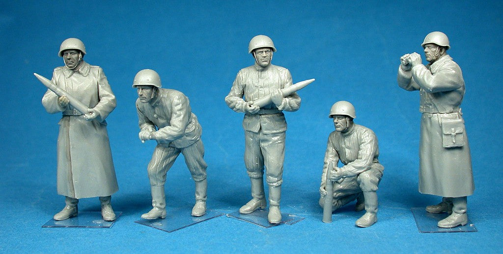 MiniArt 1/35 Soviet Heavy Artillery Crew.Special Edition | 4820183310071